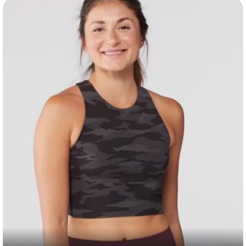 Athleta Black and Charcoal Camouflage Crop Top - Picture 2 of 7